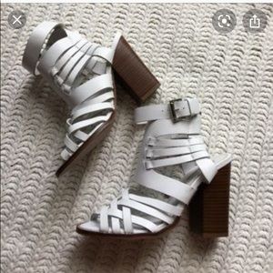 Steve Madden Hollt White Heels 9M